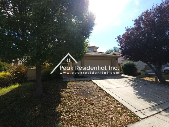 Foto del edificio - Very Nice North Natomas 3bd/2.5ba With 2 C...