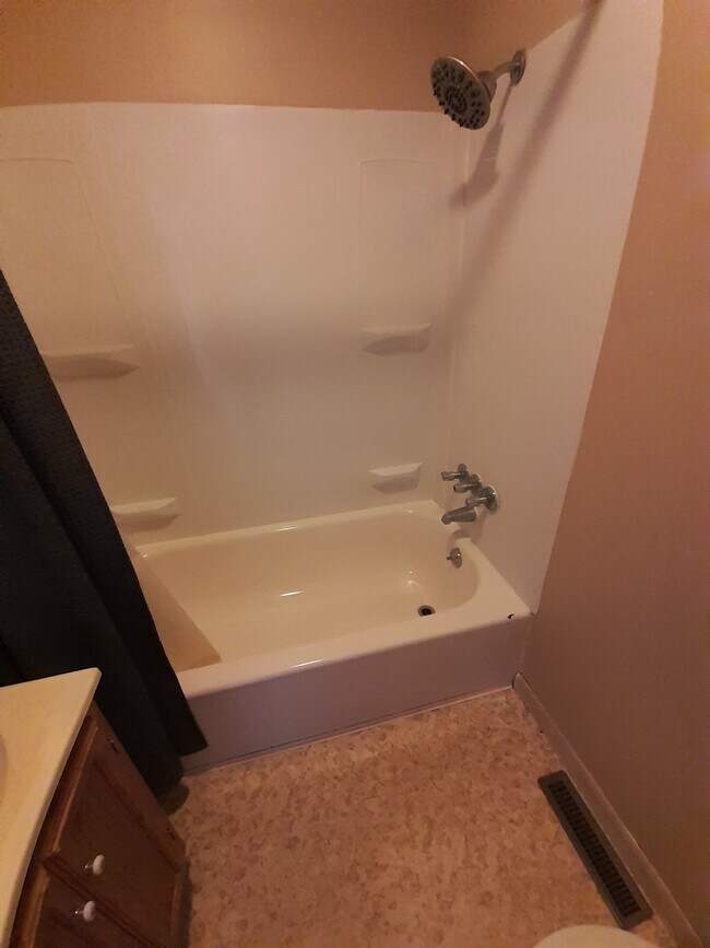 1st floor bathroom - 349 Washington St