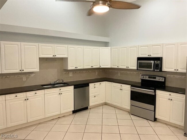 Foto del edificio - 3216 SW 7th Pl