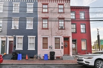 Building Photo - 113 Vine St