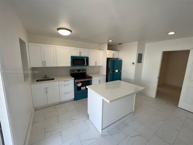 Foto del edificio - 212 SW 22nd St