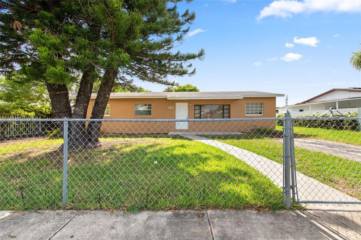 Primary Photo - 22420 SW 113th Ct