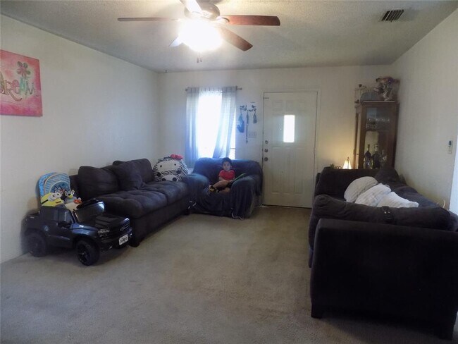 Foto del edificio - 115 Verna Spur