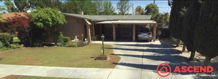 Building Photo - 1034 Oak Ave