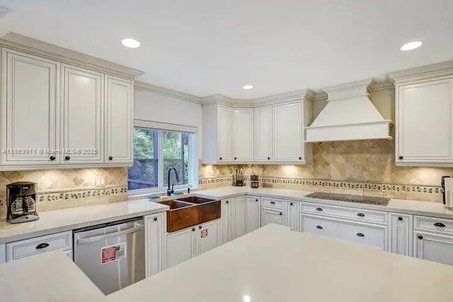 Foto del edificio - 2120 SW 28th Way