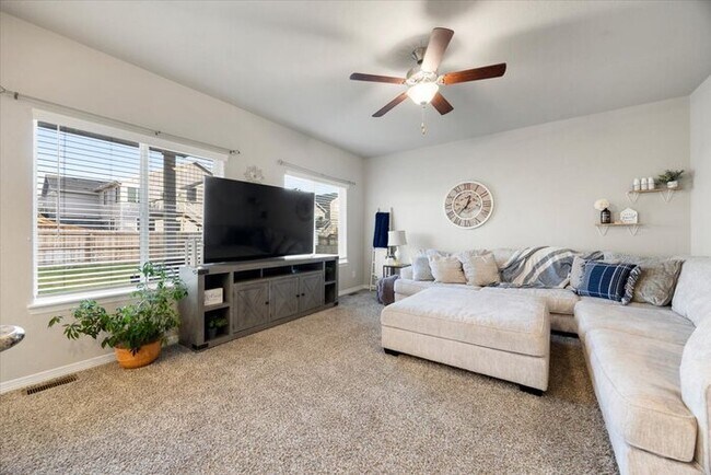 Building Photo - 6593 Lamine Dr
