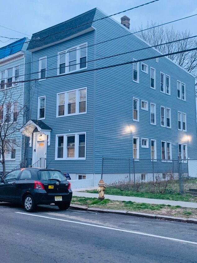 Primary Photo - 534 S 20th St