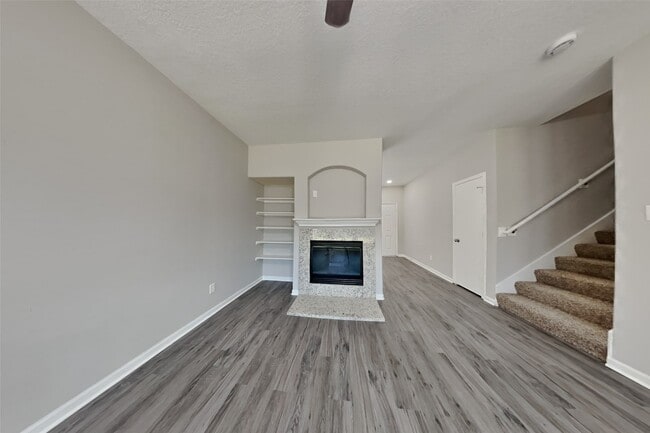Foto del edificio - 19415 Juniper Vale Cir