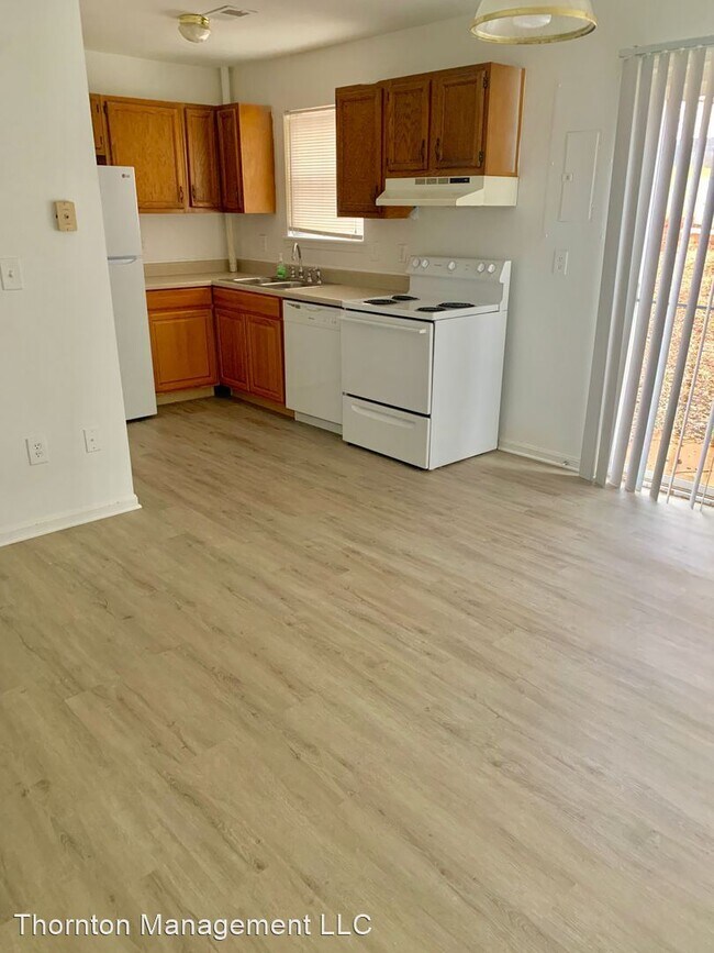 Building Photo - 3 br, 1.5 bath House - 669 Highview Ct