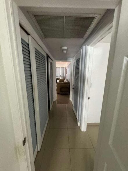 Building Photo - 1001 S Riverside Dr