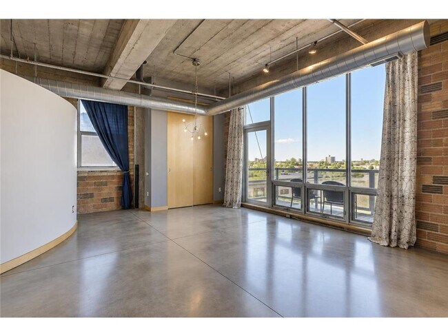 Foto del edificio - 901 N 3rd St
