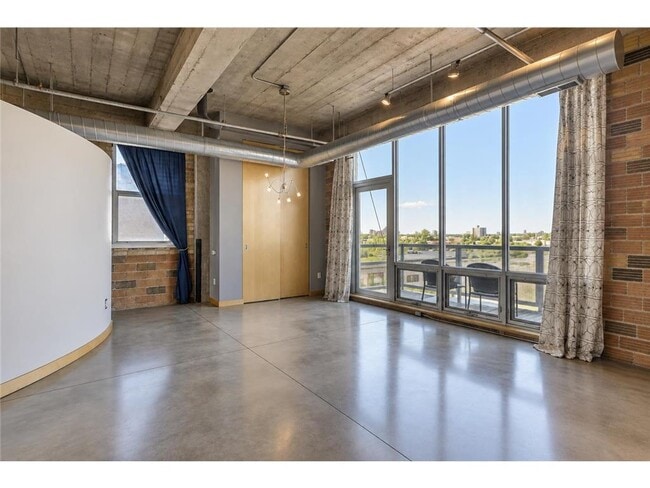 Building Photo - 901 N 3rd St