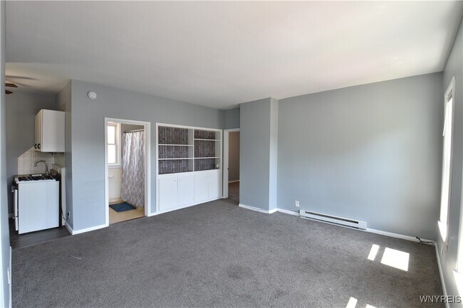 Foto del edificio - 2843 Seneca St