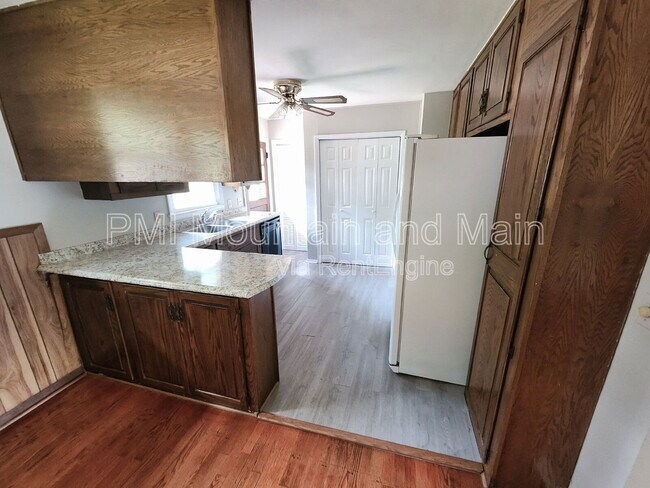 Foto del edificio - 317 N Hillandale Dr
