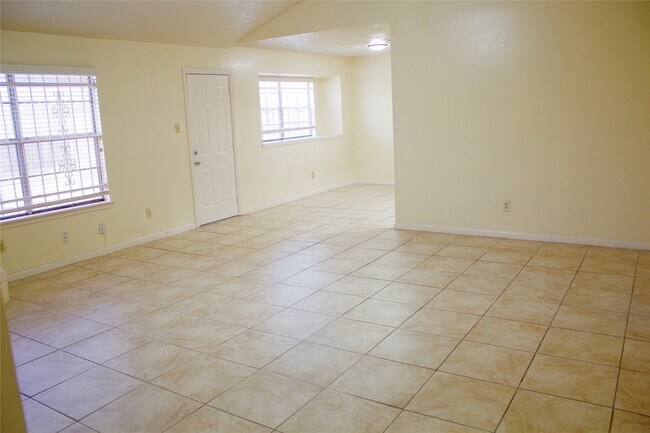 Foto del edificio - 16326 Quail Pl Dr