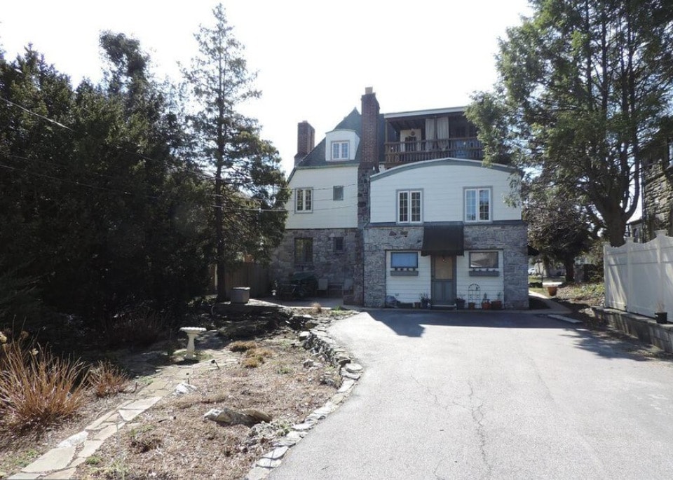 Building Photo - 1515 E Market St