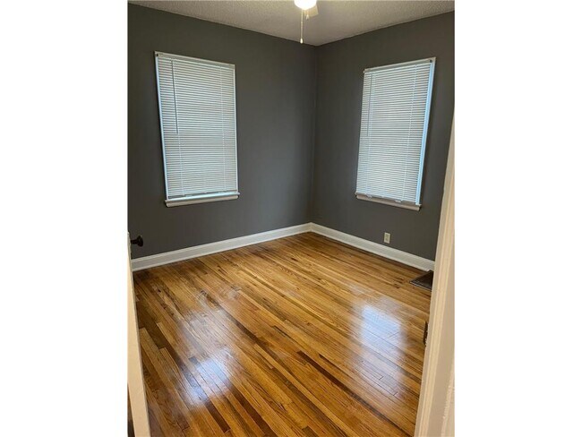 Foto del edificio - 3648 Noble Ave N