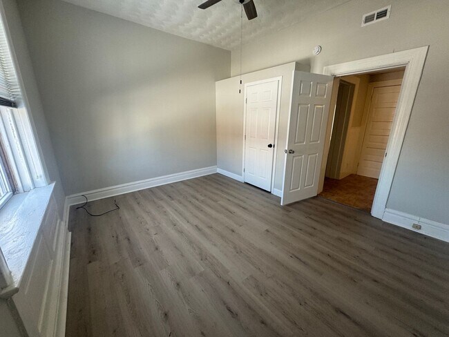 Foto del edificio - 2846 Wyoming St