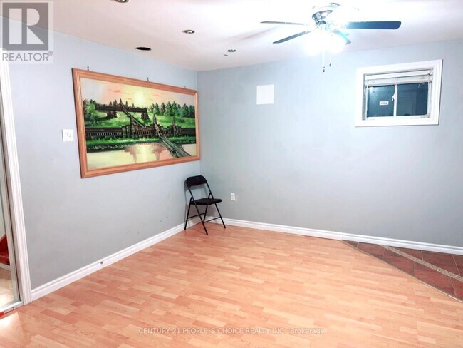 Photo du bâtiment - 26 Rainbow Ct