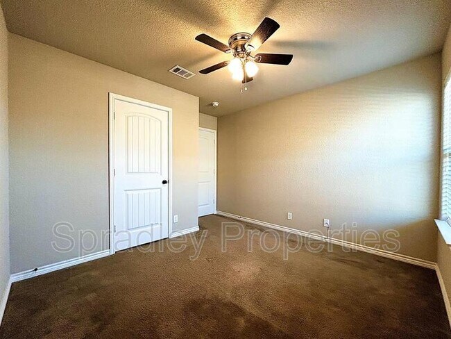 Building Photo - 614B Paseo del Plata