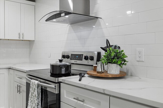 Foto del edificio - 2410 W Bruneau Pl