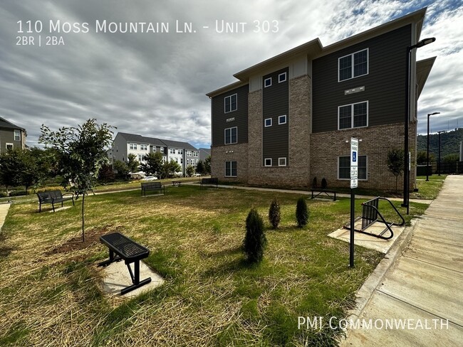 Building Photo - 2 Bed / 2 Bath Apartment (Available Now)