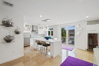 Building Photo - 63 Isle of Venice Dr