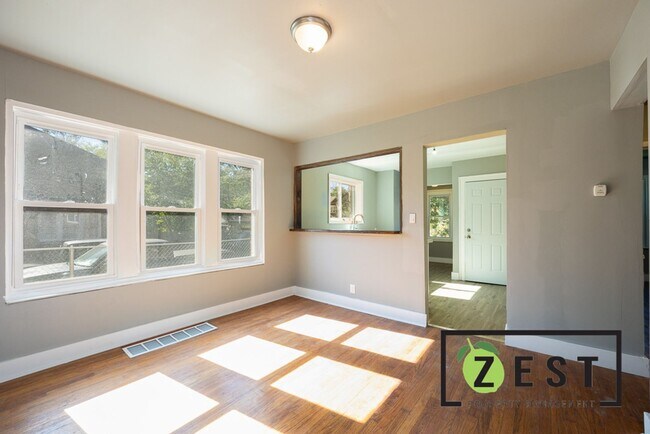 Foto del edificio - 5235 Haverhill St