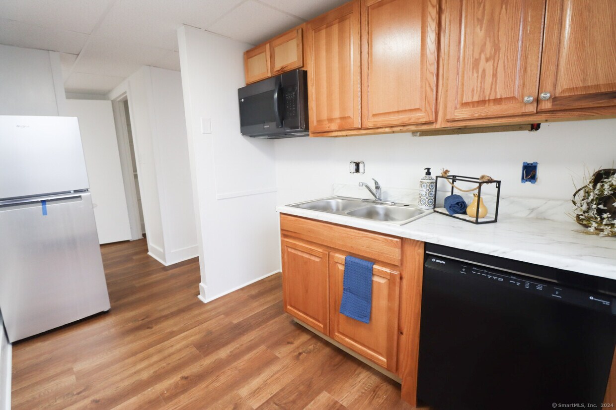 Foto principal - 156 Garfield Ave