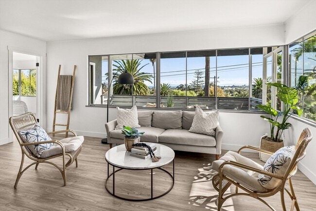 Building Photo - 1418 Alta Vista Rd