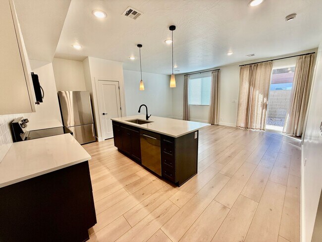 Foto del edificio - Spacious 3-BR Townhome in Washington