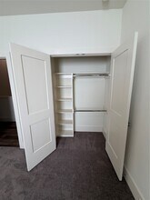 Building Photo - 879 Rachel St