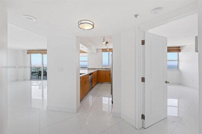 Foto del edificio - 650 West Ave