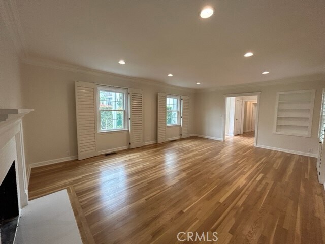Foto del edificio - 9750 Newman St
