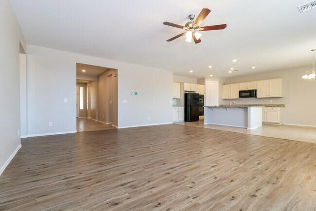 Foto del edificio - 6114 S 30th Ln