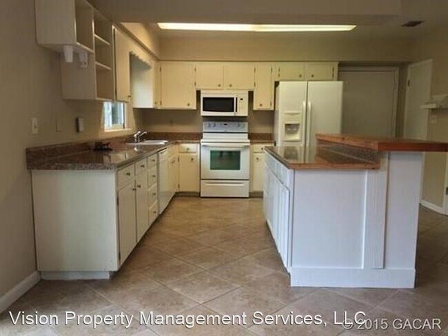 Building Photo - 4 br, 2 bath House - 3330 NW 27th Ave
