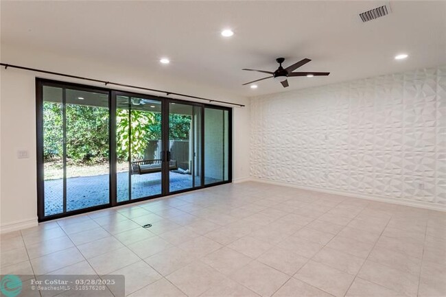 Building Photo - 8127 Rainforest Jasper Ln