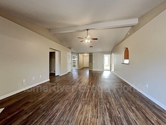 Building Photo - 7875 MacDougall Dr