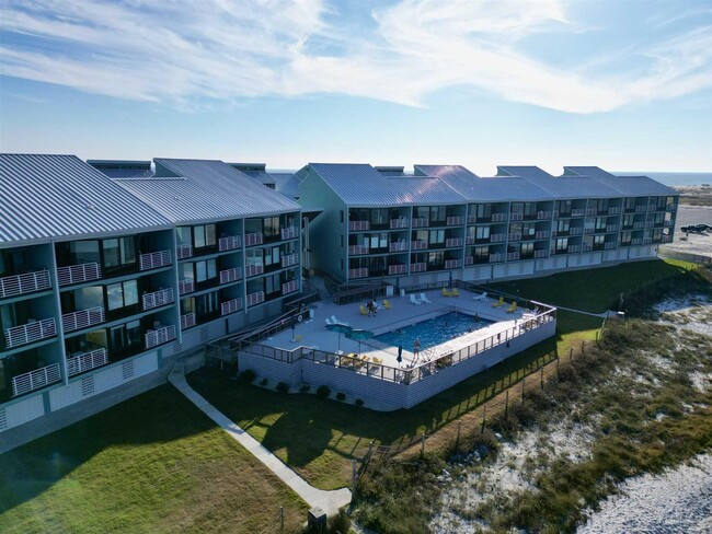 Building Photo - 1390 Fort Pickens Rd