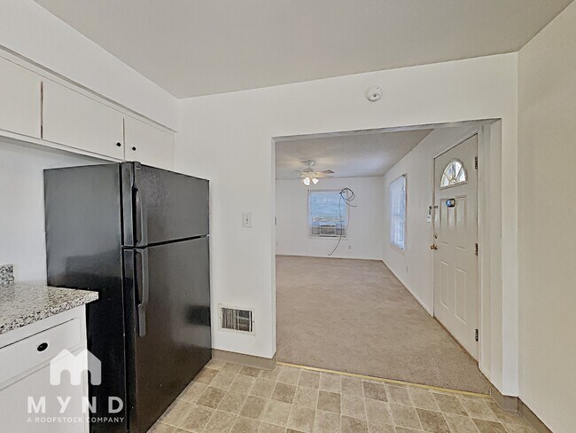 Foto del edificio - 218 Hillcrest Dr