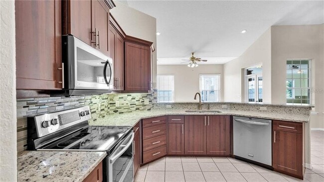 Building Photo - 2630 High Ridge Dr