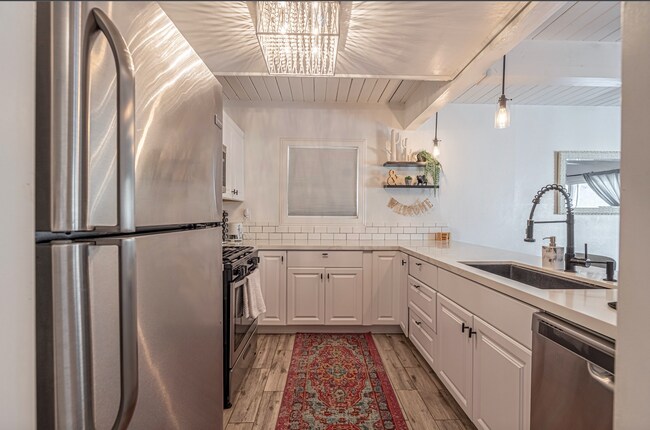 Foto del edificio - 43609 Stanridge Ave