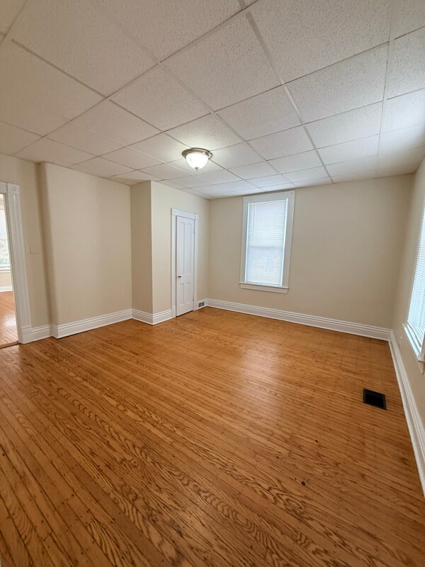 Foto del edificio - 215 Norbourne Blvd