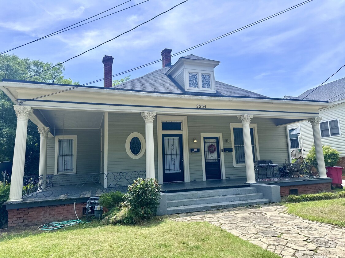 Primary Photo - 2534 NAPIER AVE