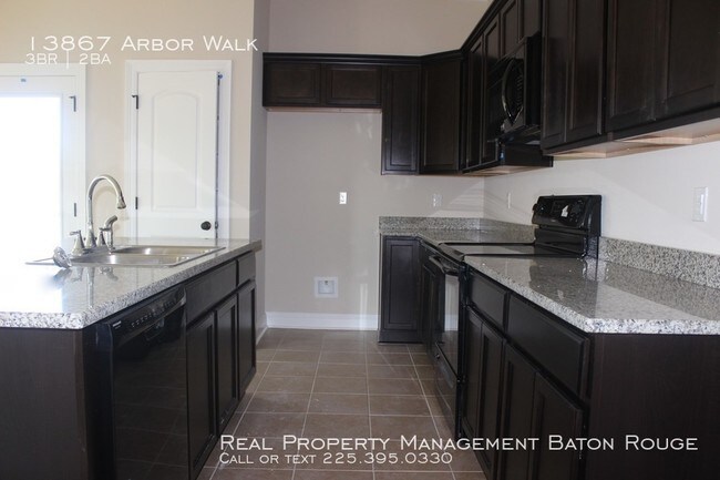 Building Photo - Beautiful Home in Arbor Walk