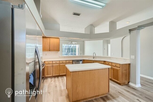 Building Photo - 1252 Highwood Pl, Wesley Chapel, FL, 33543
