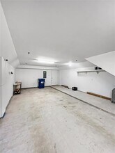 Building Photo - 7650 Springhill St