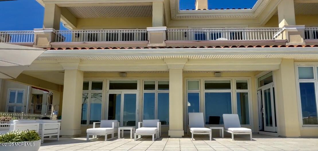 Foto principal - 31 Riviera Dr