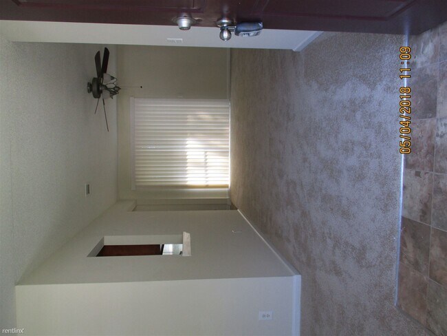 Building Photo - 3 br, 2 bath House - 48 Leeward Dr