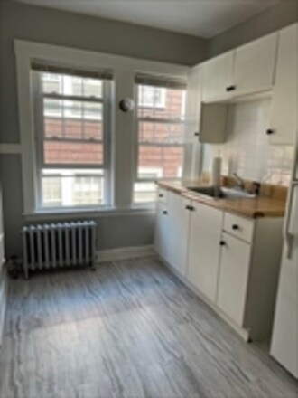 Primary Photo - 291 Highland Ave